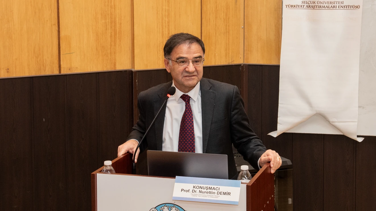 Selçuk Üniversitesinde ortak Türk alfabesi konuşuldu